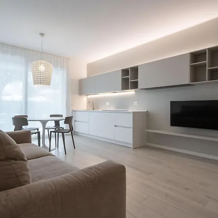 Apartment Light Palace 1 - Immobiliare Living