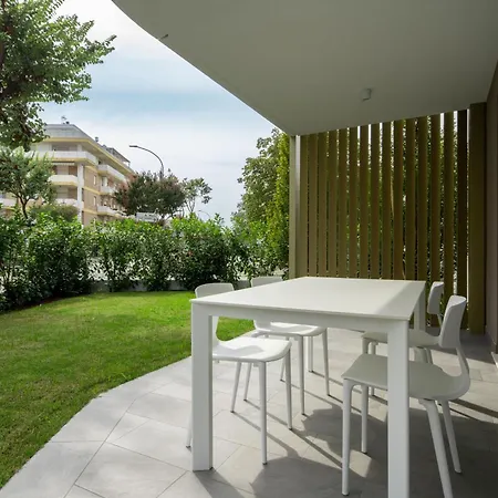 Light Palace 1 - Immobiliare Living Apartment Lido di Jesolo
